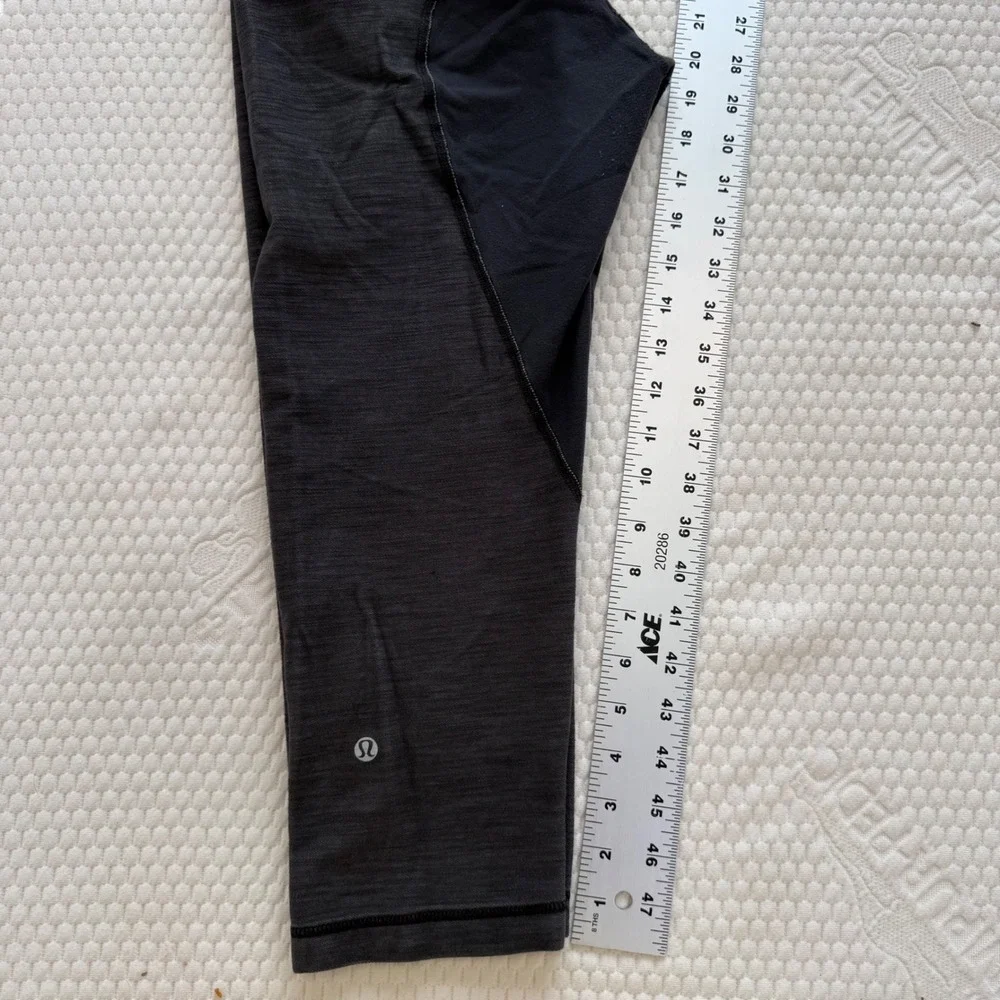 Lululemon Charcoal Space Dye Crossover Waist Crop Leggings Womens 8 Capri Pants